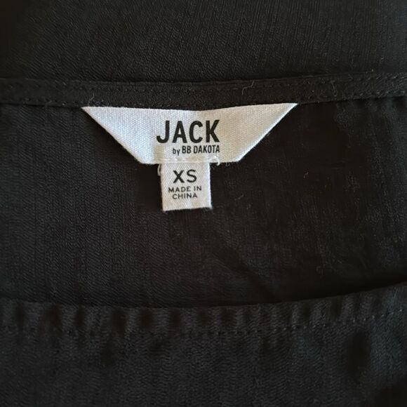 Jack by bb dakota black double tier bell sleeve pullover top. XS. - Picture 4 of 4